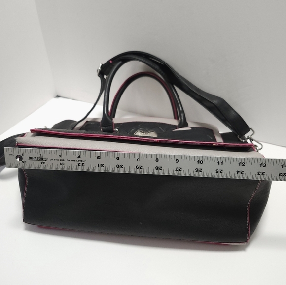 Betsey Johnson Black and Pink Heart Bow Hand Bag Purse Floral Silver Hardwear - Picture 11 of 11